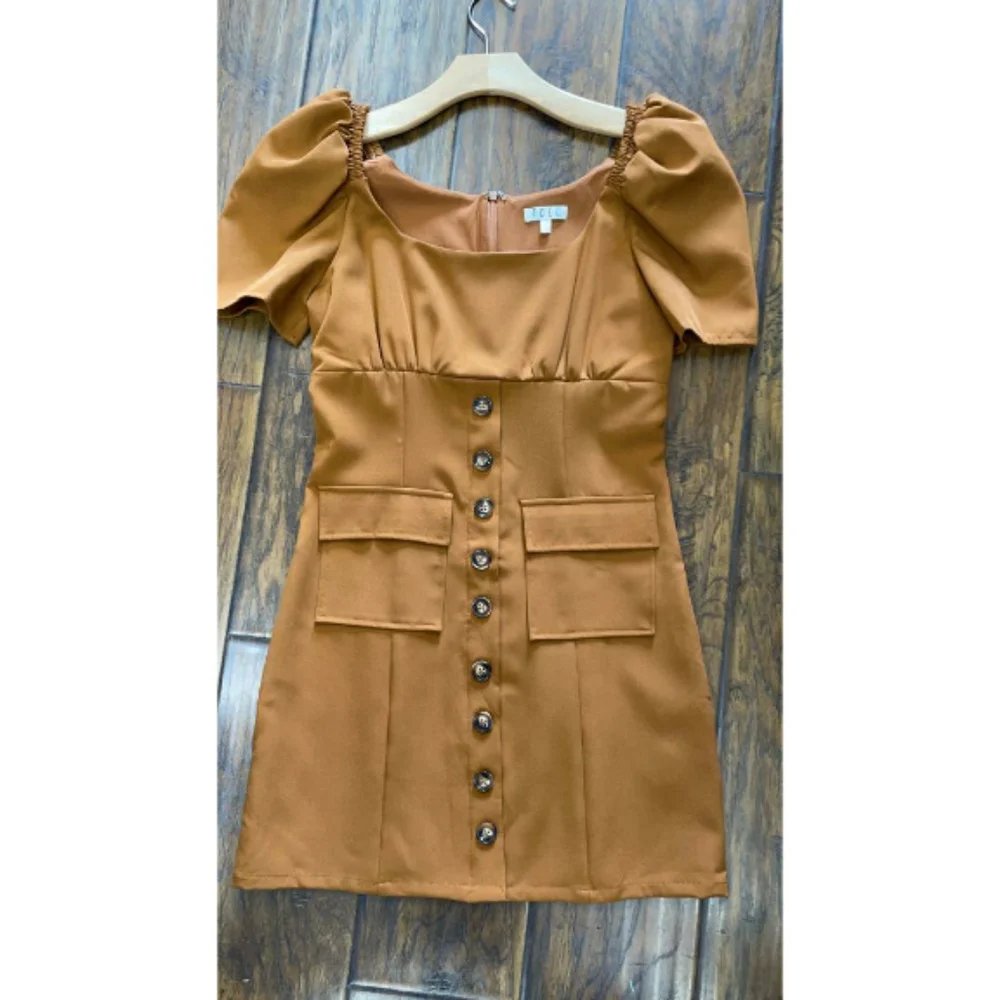 HOST PICK 💕LAST ONE❗️TCEC Chic Dark Camel Short Dress - Picture 4 of 4